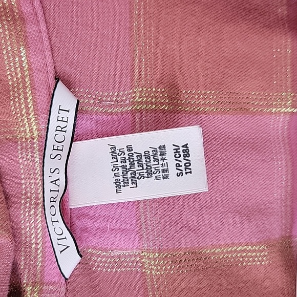 Victoria Secret Button Up Shirt - Picture 4 of 7